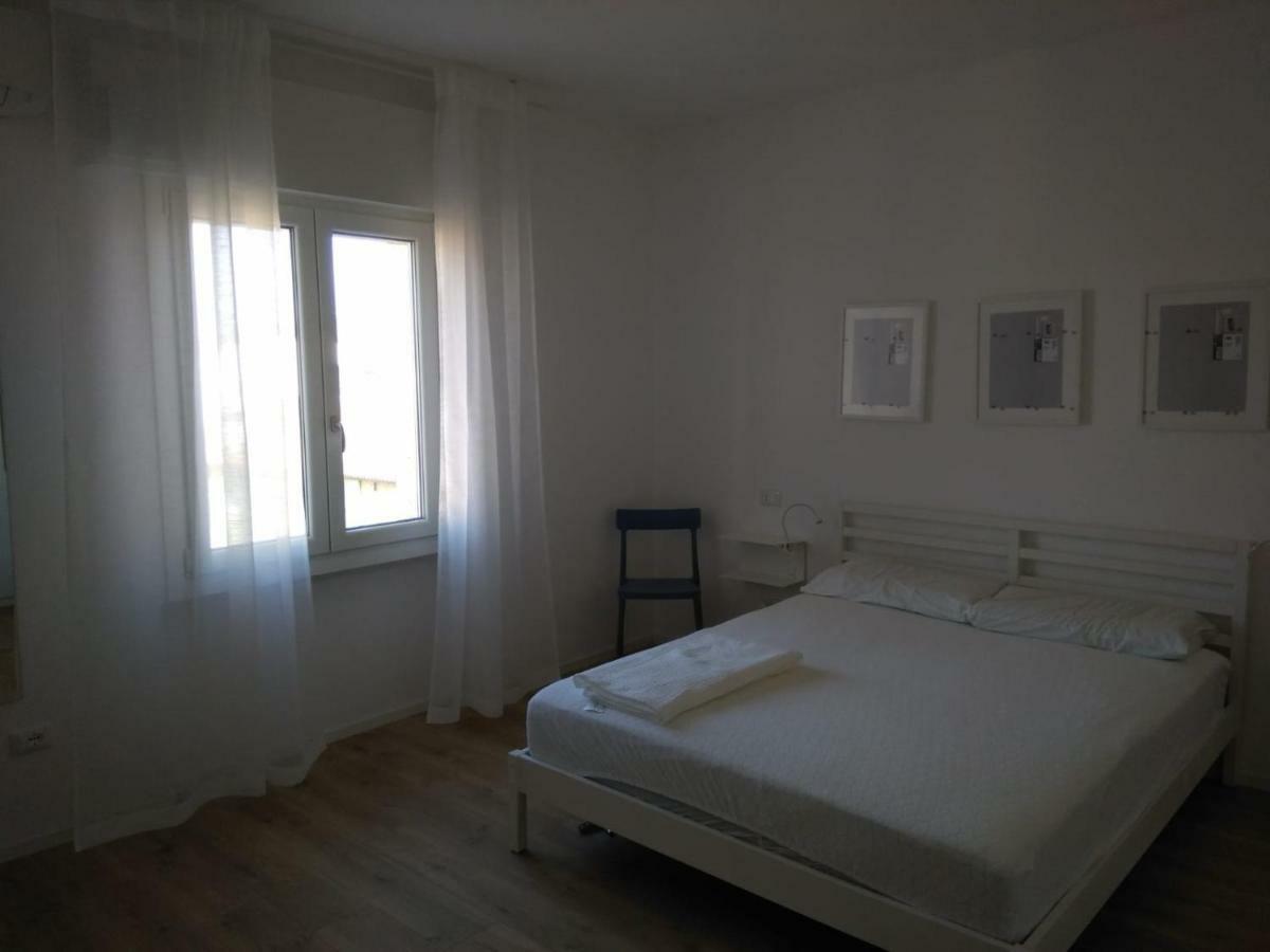 Buonarroti Apartment กราโด ภายนอก รูปภาพ